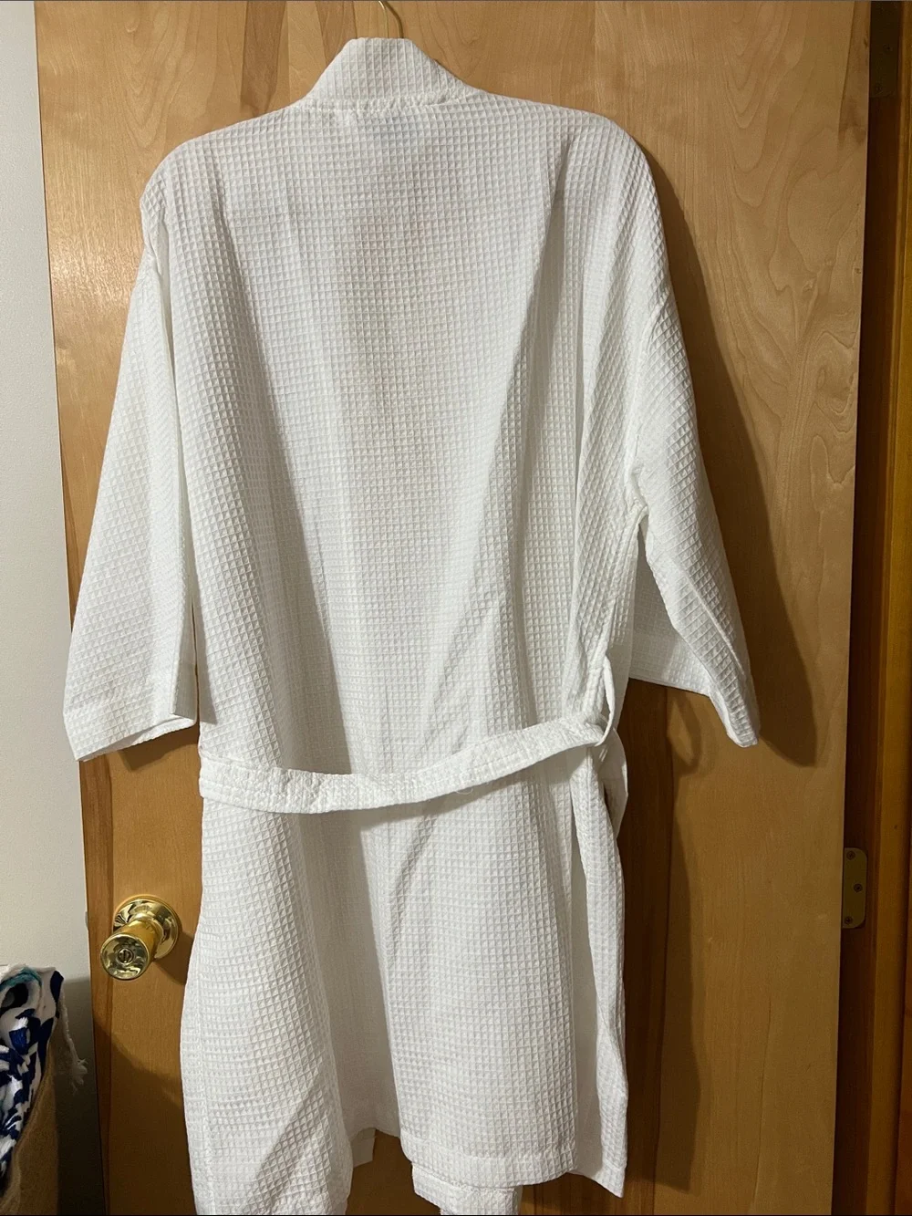 Charles River White Waffle Kimono-Style Bathrobe with Pockets